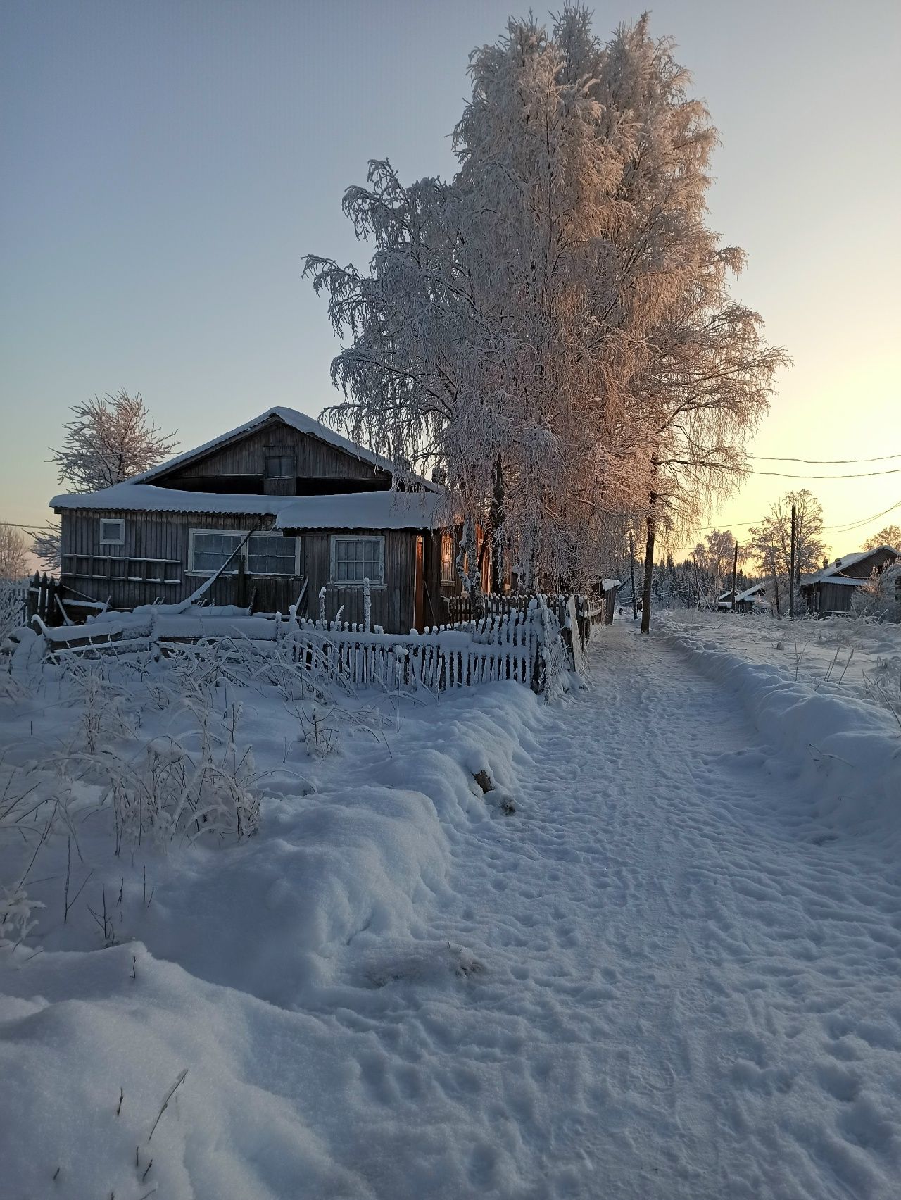 Вот моя деревня, вот мой дом родной...
