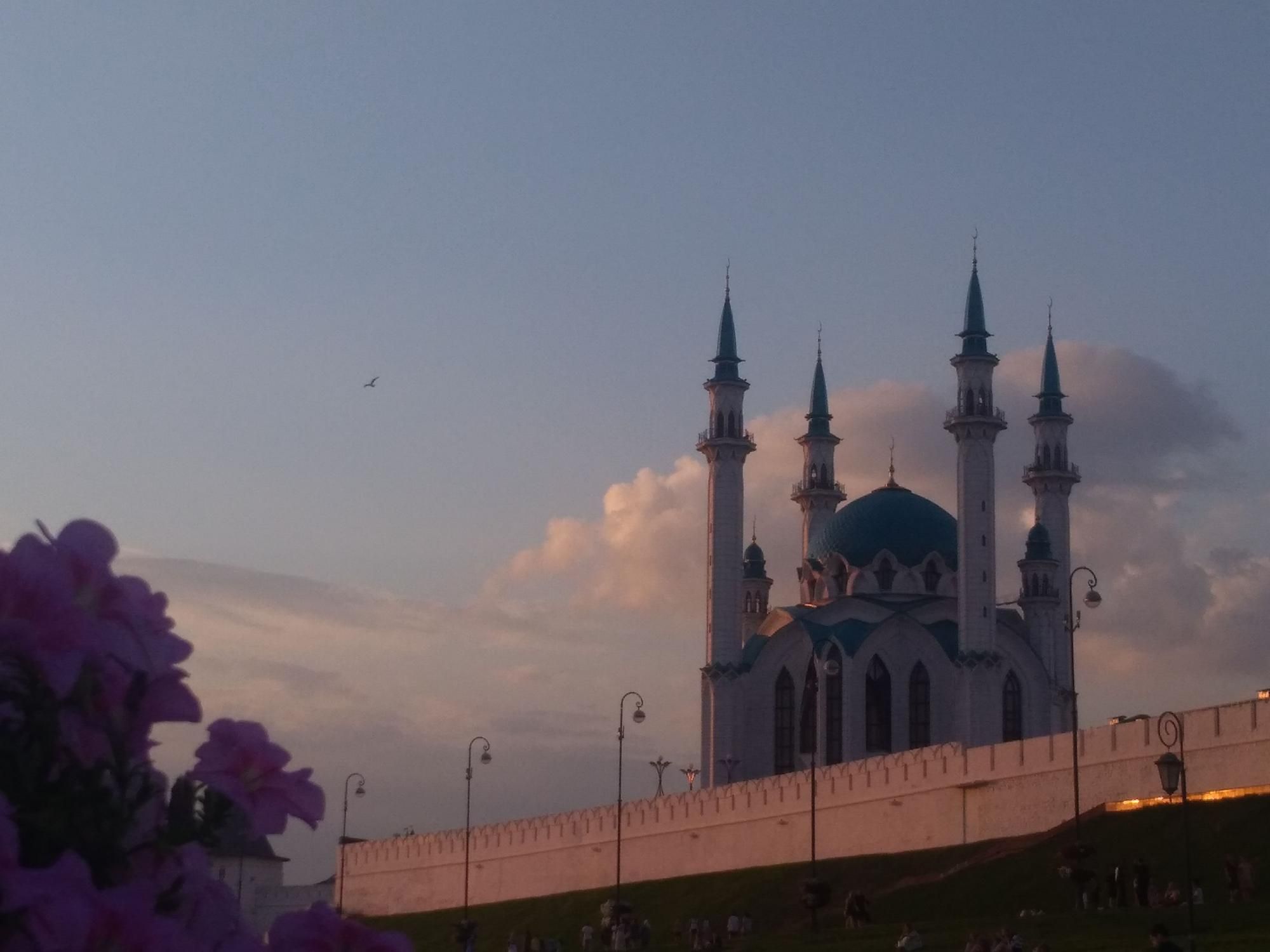 Близится закат в городе Казань 