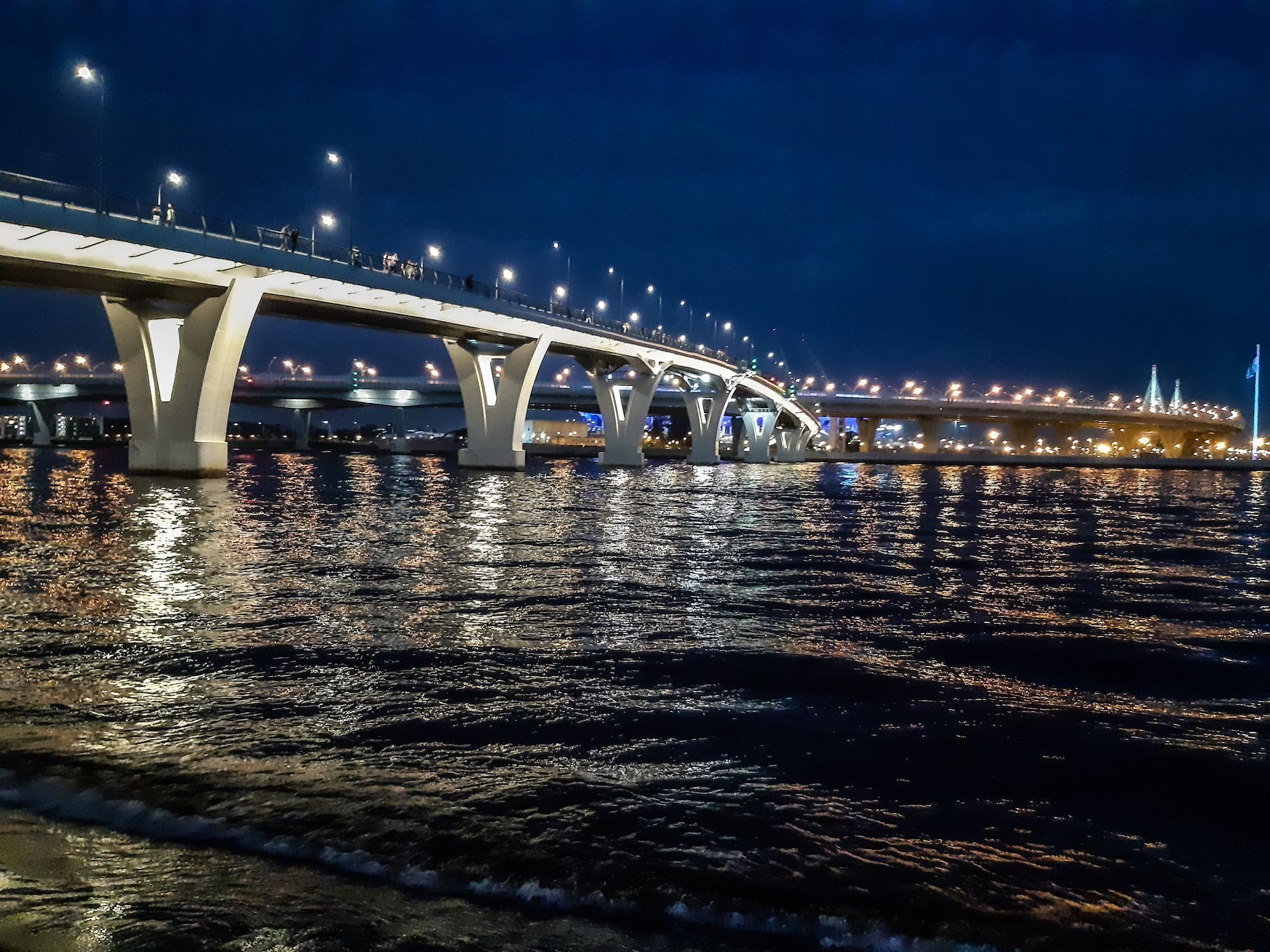 Яхтенный мост в Санкт-Петербурге 