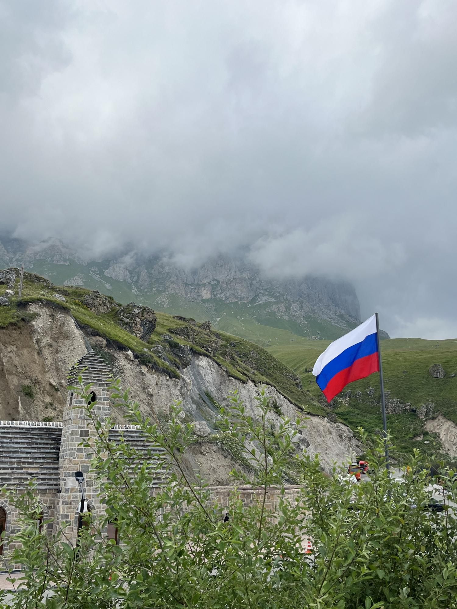 Русский дух над вершинами