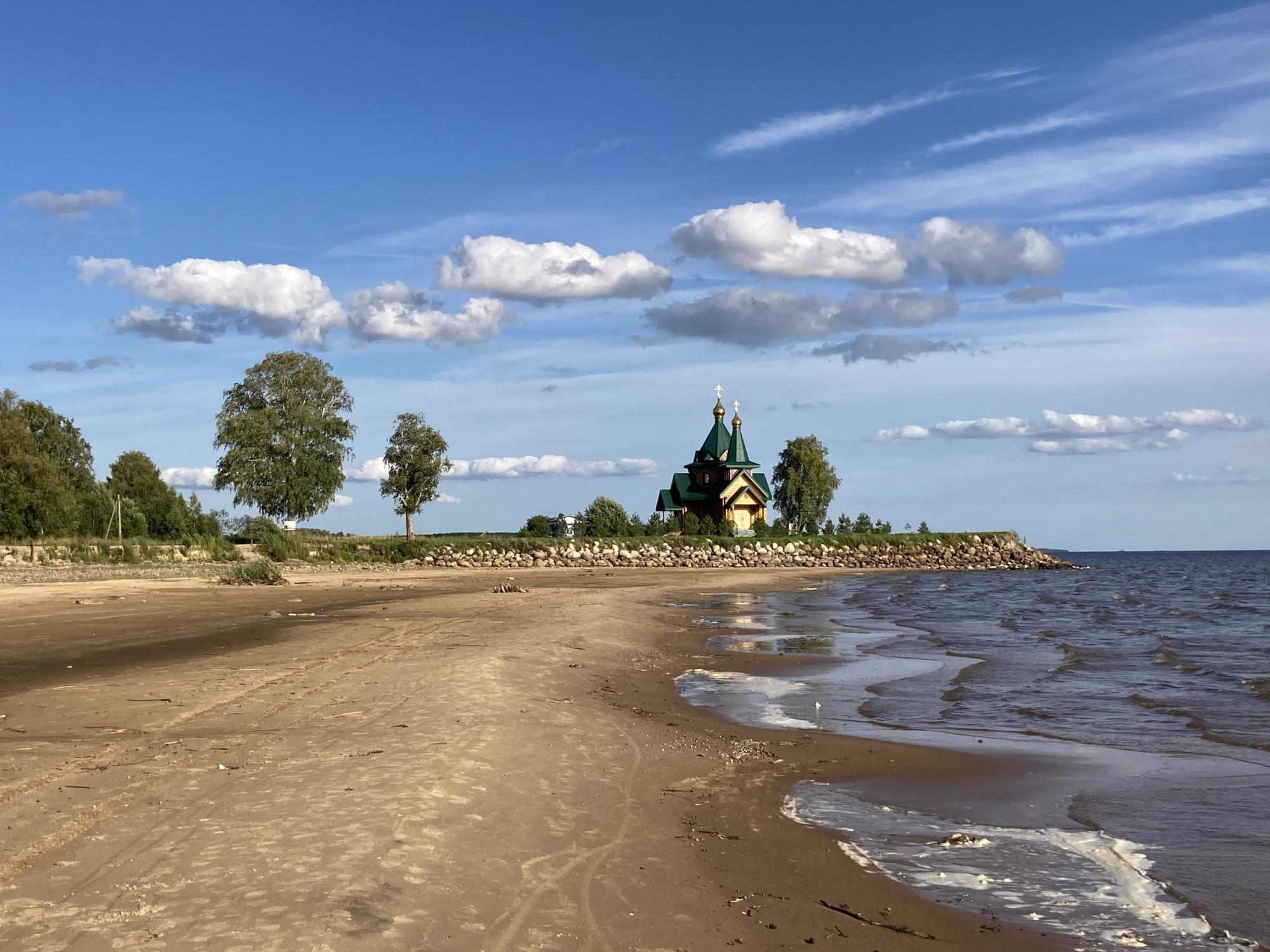 Деревенская церковь