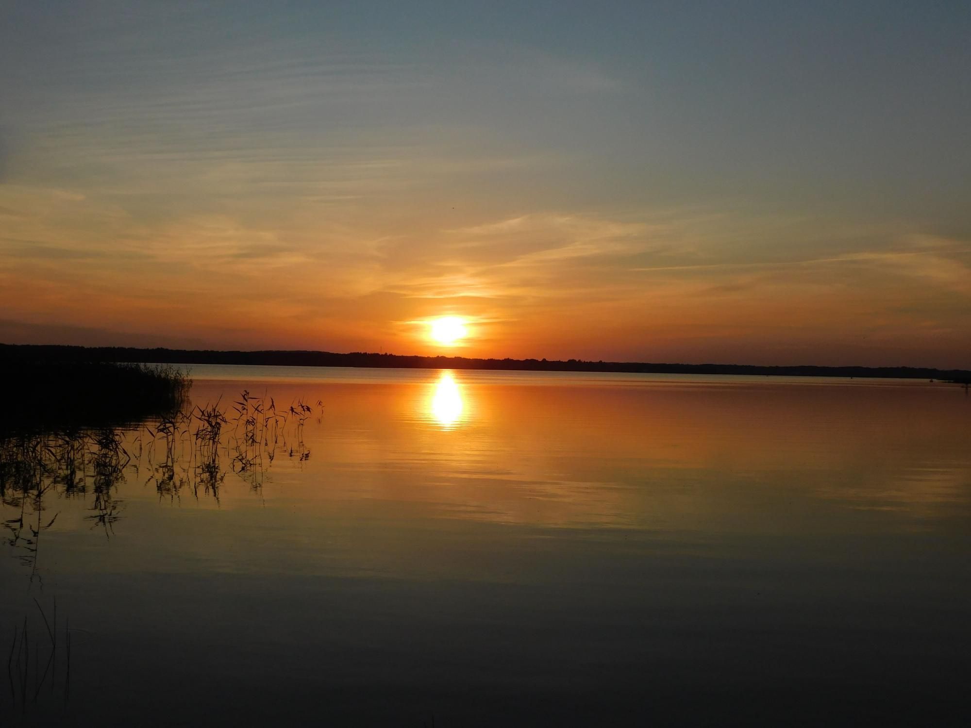 Закат на Сиверском озере Вологодчины
