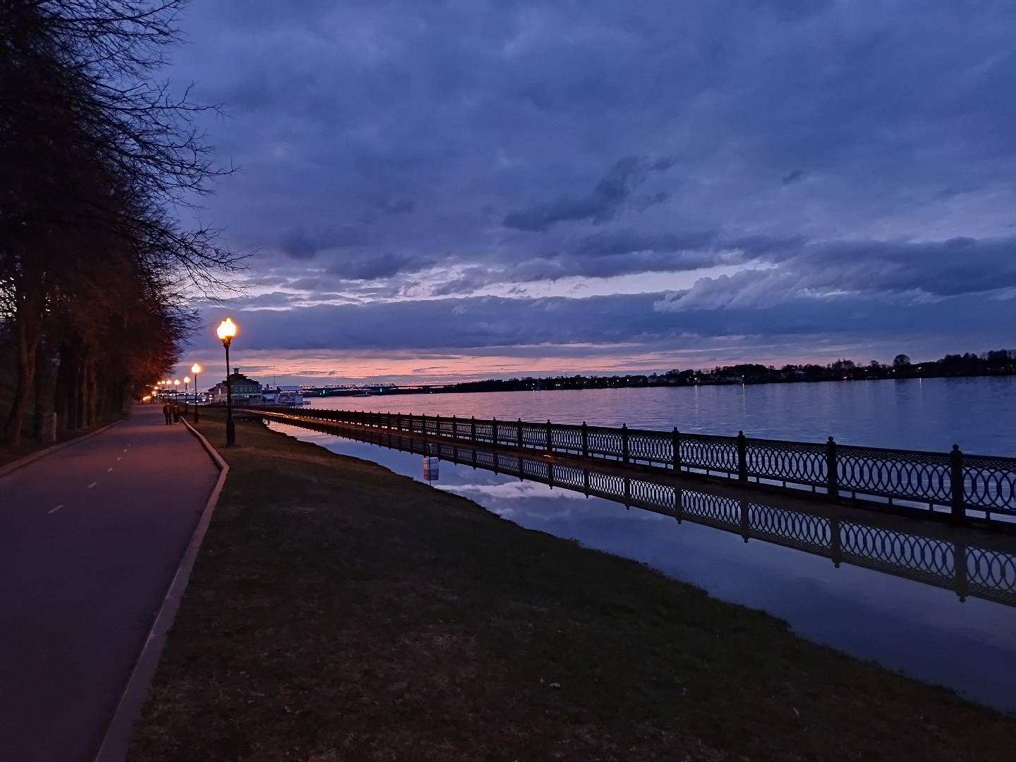 Отражение в воде