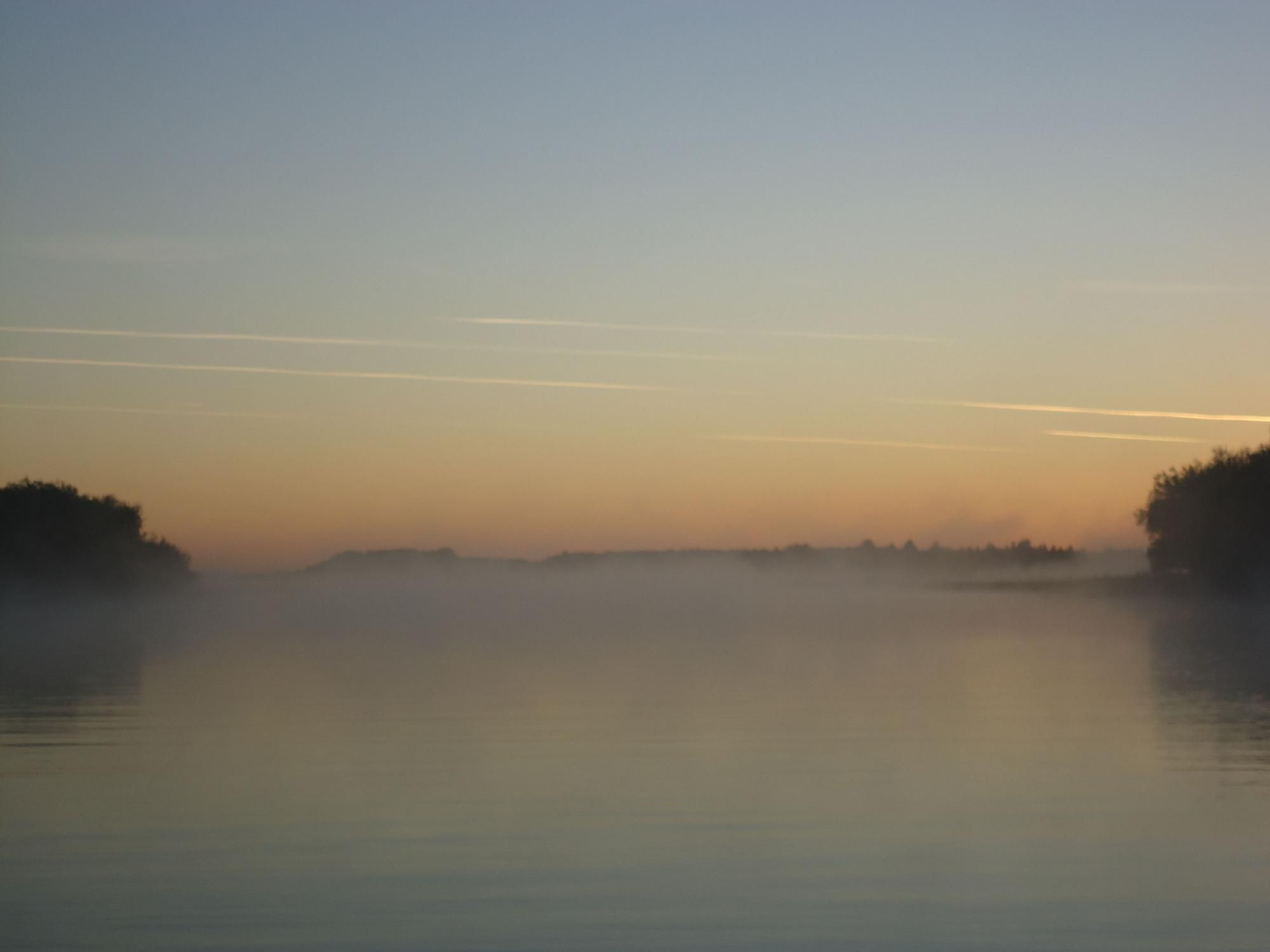 Туманная дымка Кубенского озера