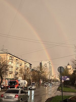 Радуга над бегущим городом
