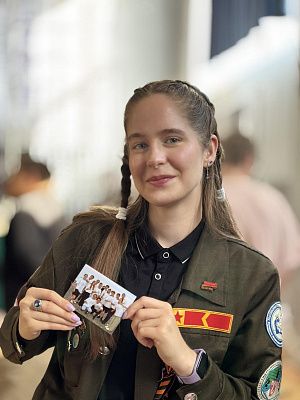Студент ---> СГУГиТ