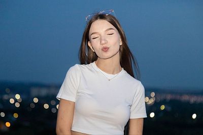Полина