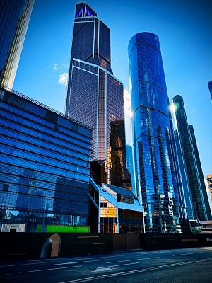Ослепительные переливы мегаполиса