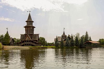 "Лунный парк: деревянные страницы истории"