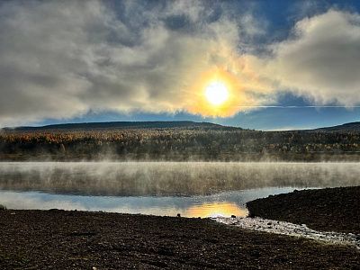 Восход солнца не реке Лене