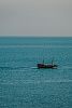 Одинокое судно на просторах  Черного моря