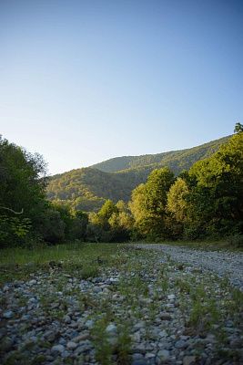 По дороге к ущелью 33 водопадов