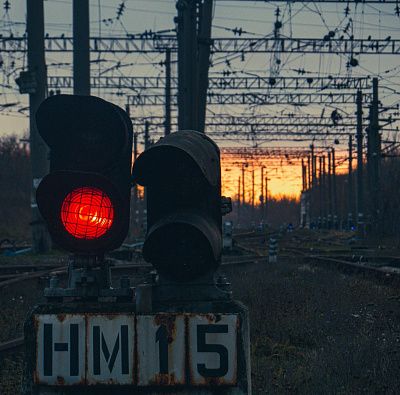 Донбасс. Когда-нибудь этот вокзал будет работать..