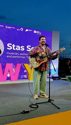 Стас Море: Музыка, рождающая свет 
