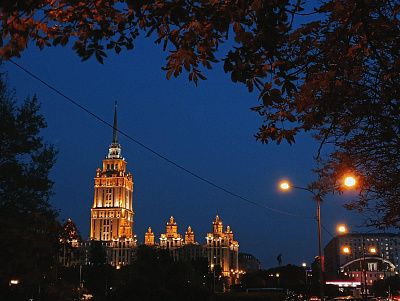 Ночь в огнях Москвы