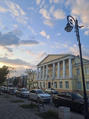 Вечер в городе