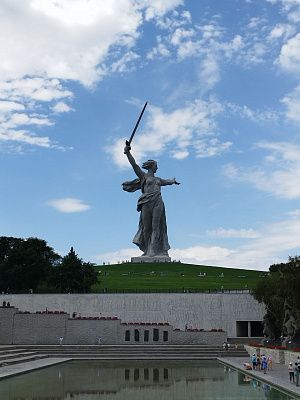 Родина Мать
