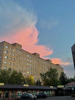 Город в огнях заката