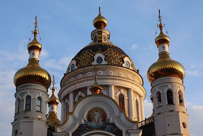 Православные купола на закате