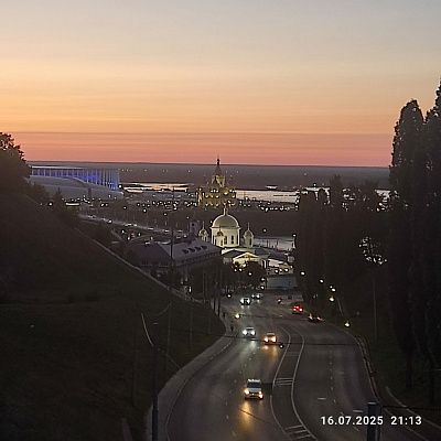 "Вечерний город"