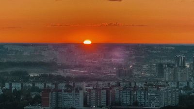 "А мир понятнее в пять утра"