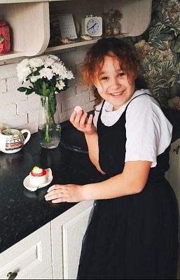 Все девчонки любят сладенькое