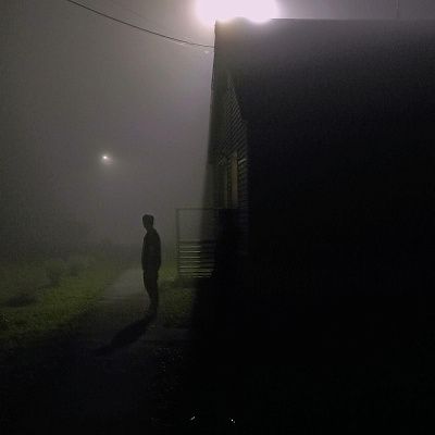 ночью оживают даже тени