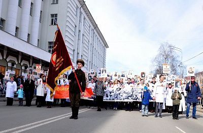 В память о медиках военных лет